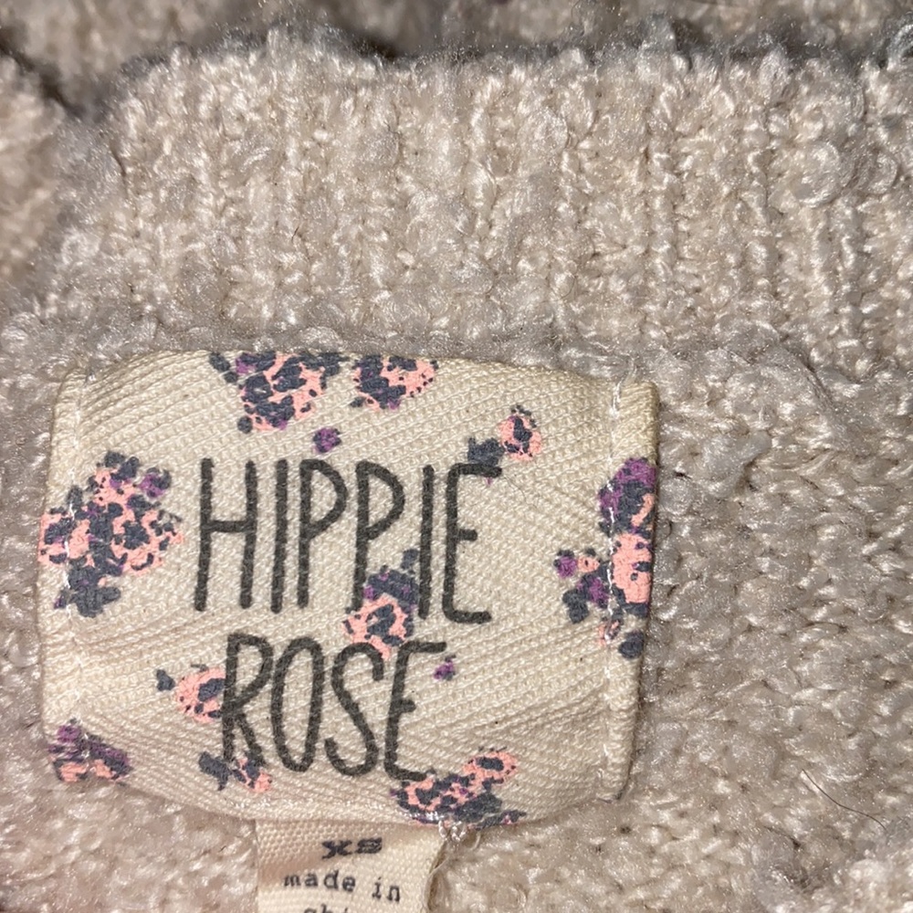 Cream sweater. - Picture 3 of 3